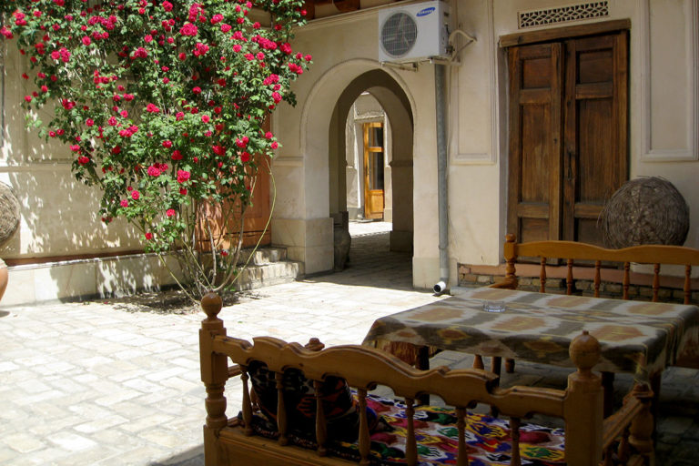 Innenhof Emir Hotel Buchara