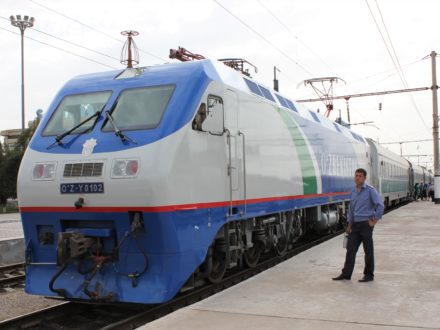 Elektrolokomotive Usbekistan Bahnreise